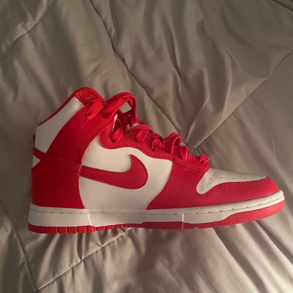 👟Nike Dunk Hi Retro Championship White/Red👟 - Picture 7 of 7